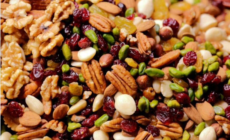Why Nut Gift Baskets Work for Corporate Meetings and Client Appreciation